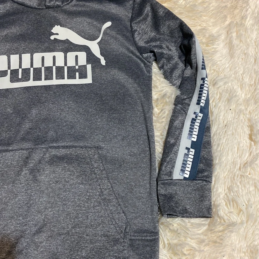 4. Puma Hoodie‎